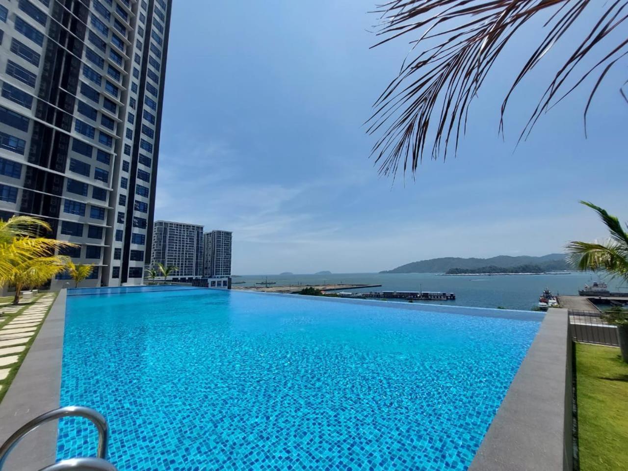 J'Stay Seaview Suite Jesselton Quay Kota Kinabalu Exterior foto