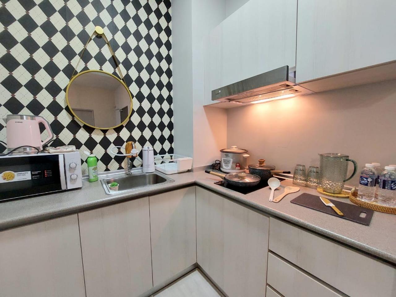 J'Stay Seaview Suite Jesselton Quay Kota Kinabalu Exterior foto